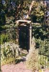 fence02.jpg